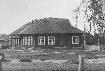Здание школы. Построено в 1933. Поселок Ягодный. Фото 1950-х