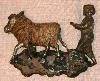 Игрушка «Крестьянин и корова» из святого сундука манси